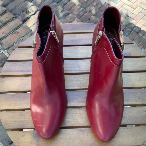 Vince Camuto Red Ankle Boots with Gold Buckle - Picture 2 of 15